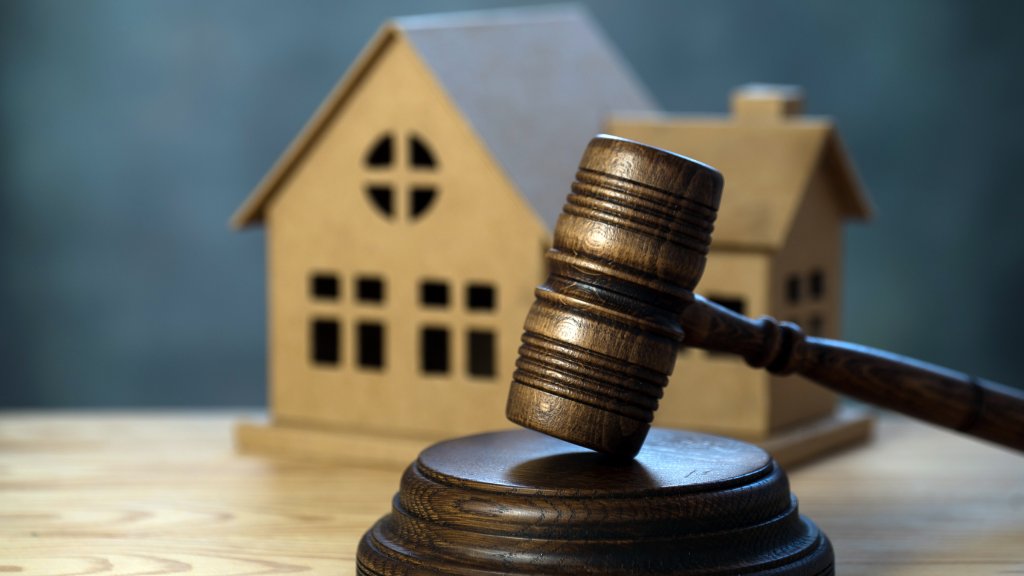 buy a house at auction