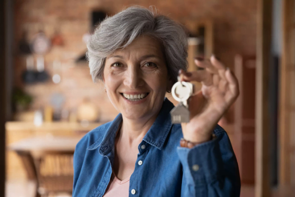 helping elderly parents downsize